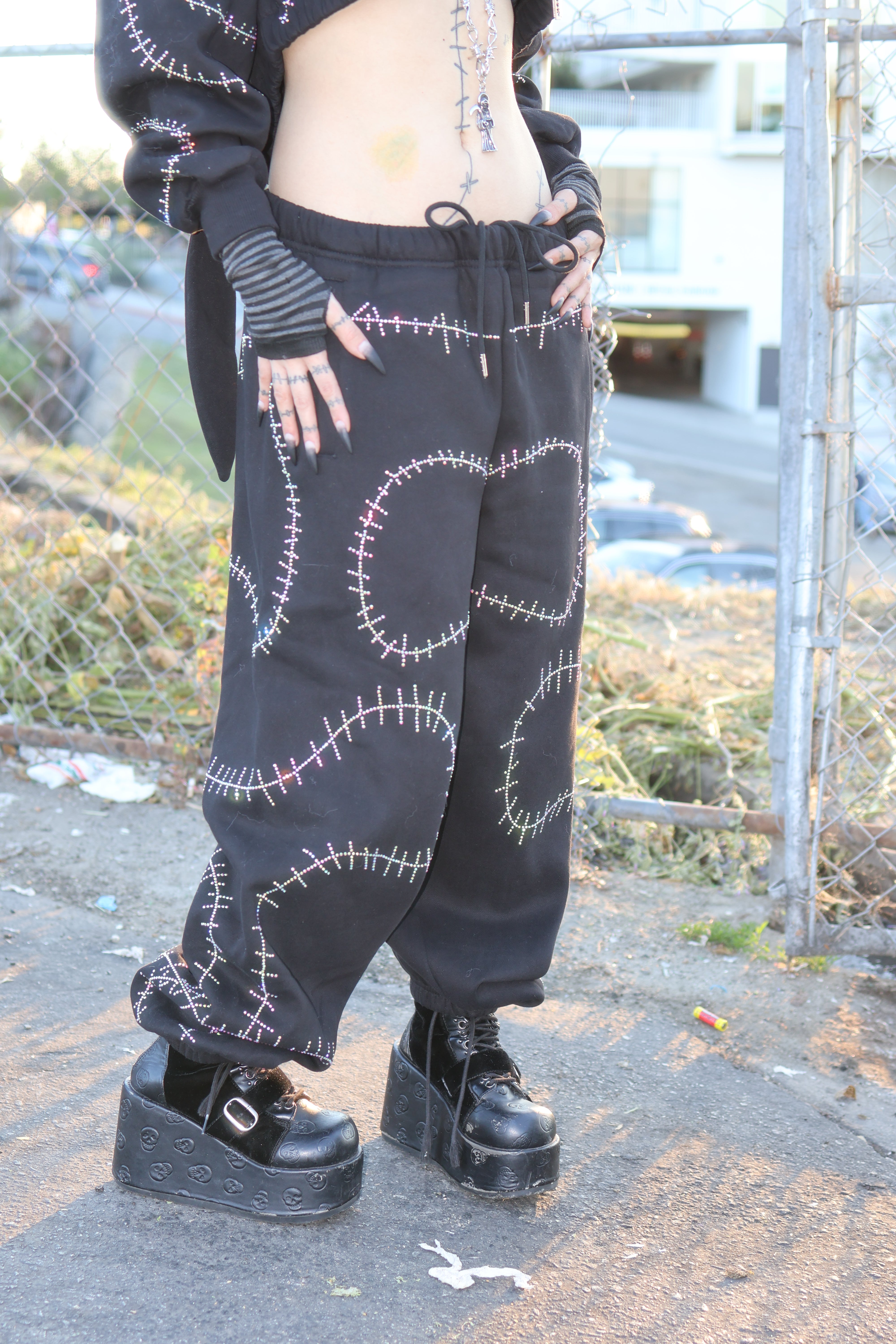 Rhinestone stitches sweatpants