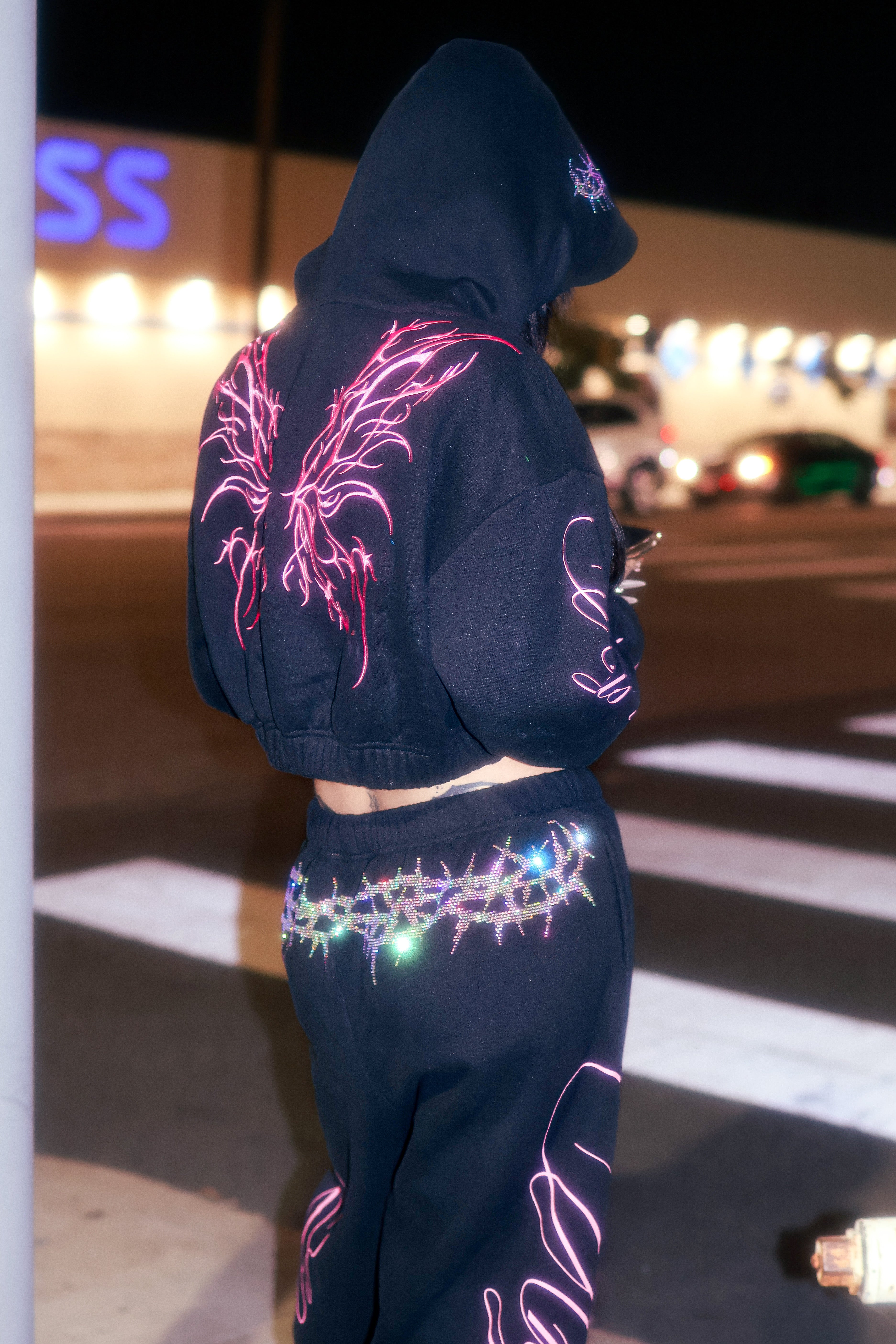 Angels are here crop hoodie – Bubblegum The Brand
