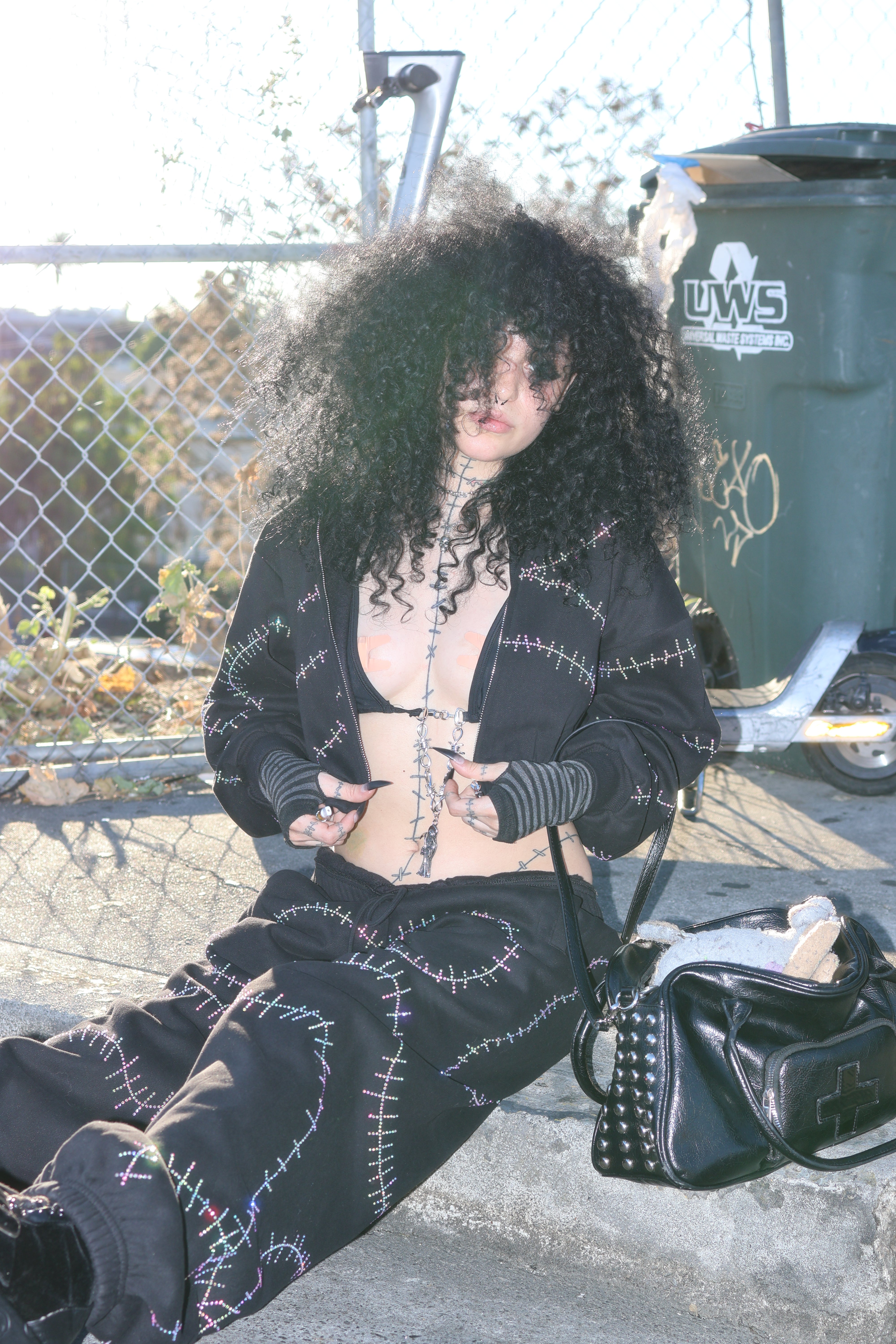 Rhinestone stitches sweatpants