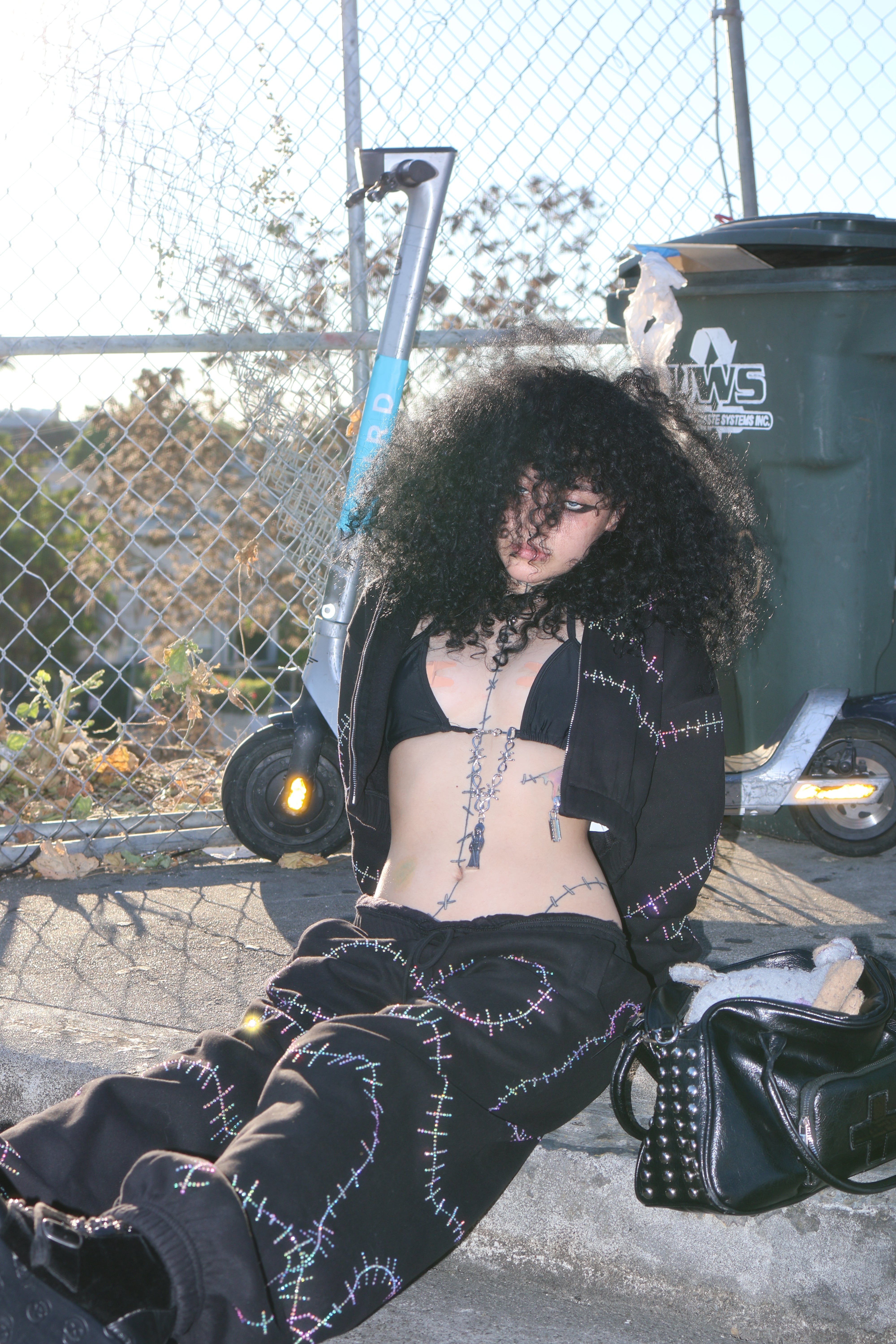 Rhinestone stitches sweatpants