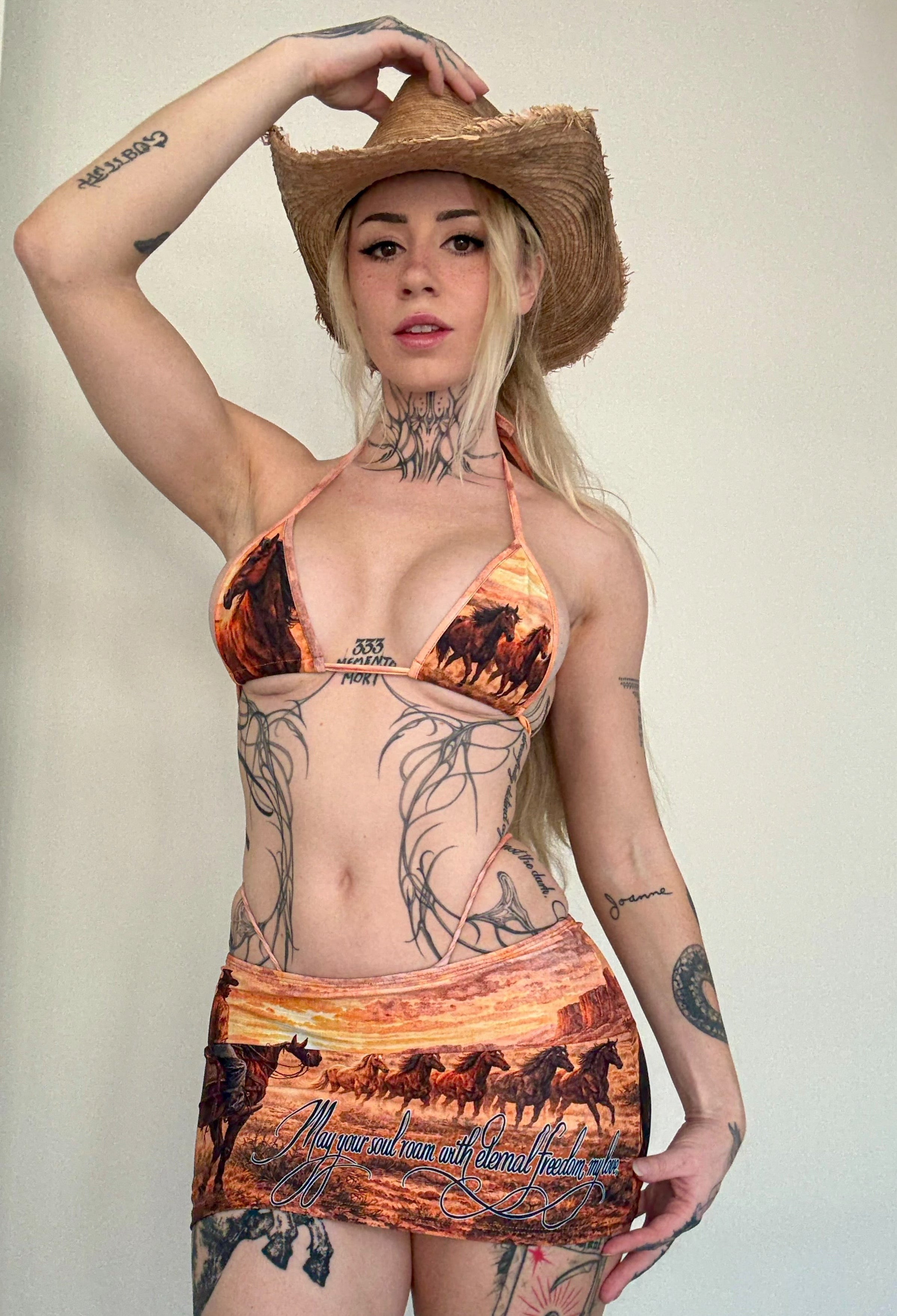 Eternal horses skirt set