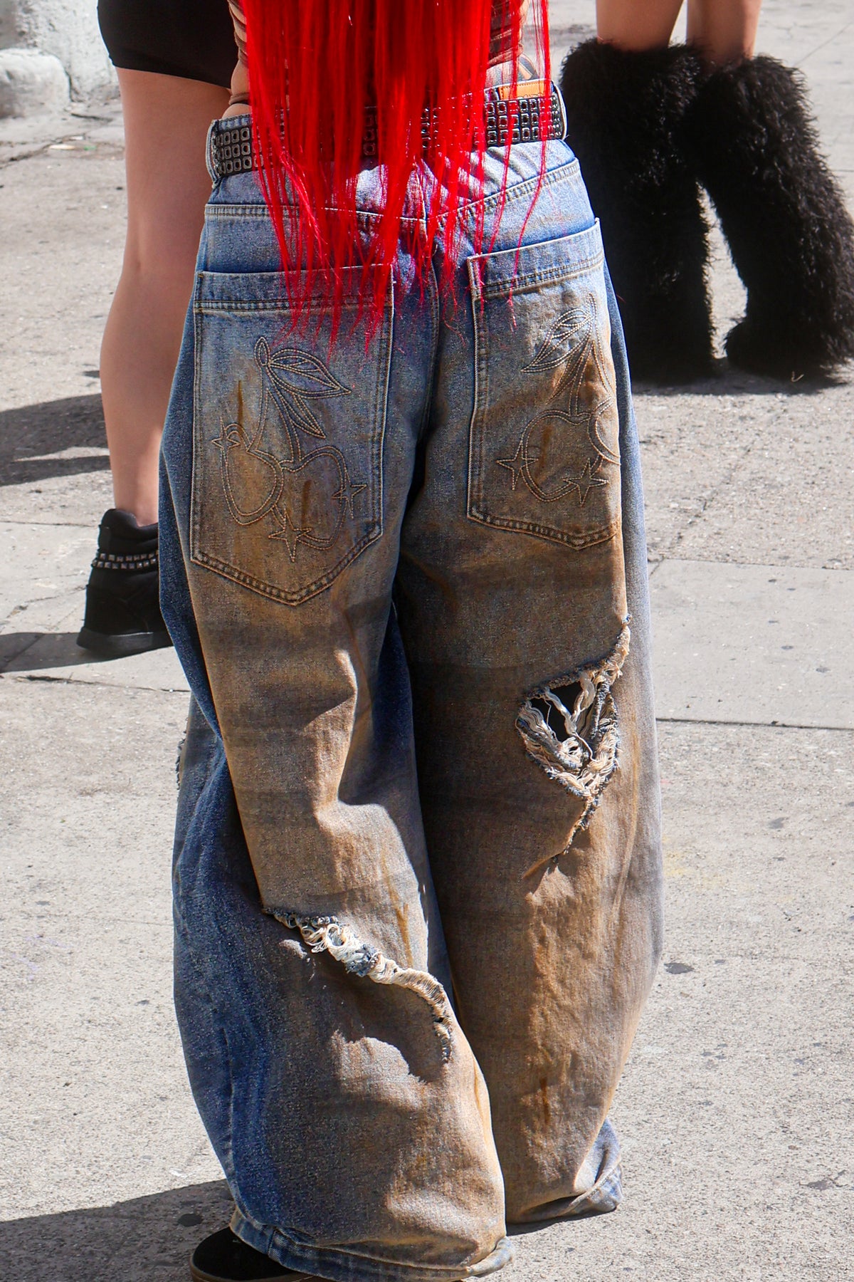 Cherry bottom jeans baggy distressed denim