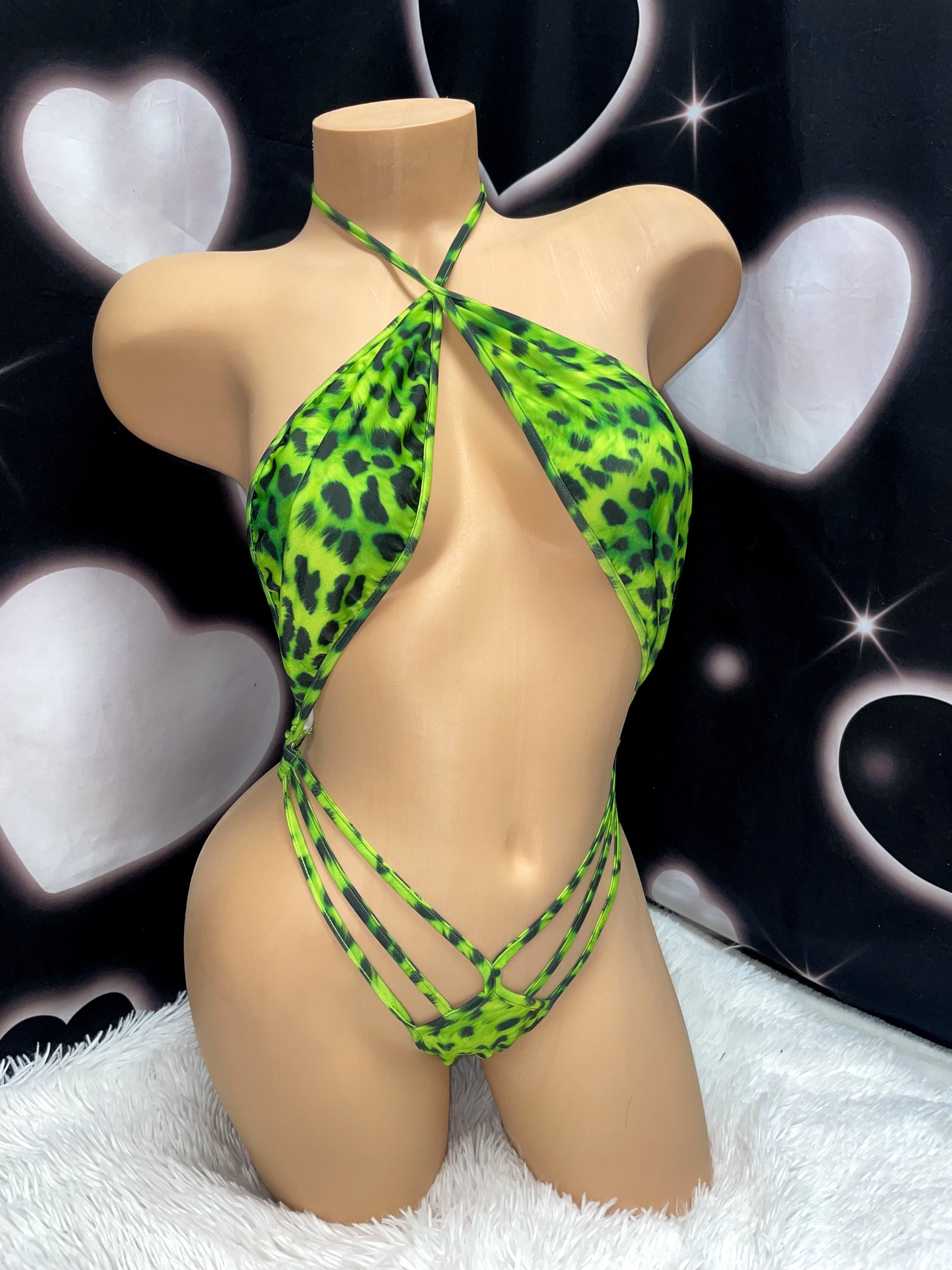 Green cheetah ring one piece