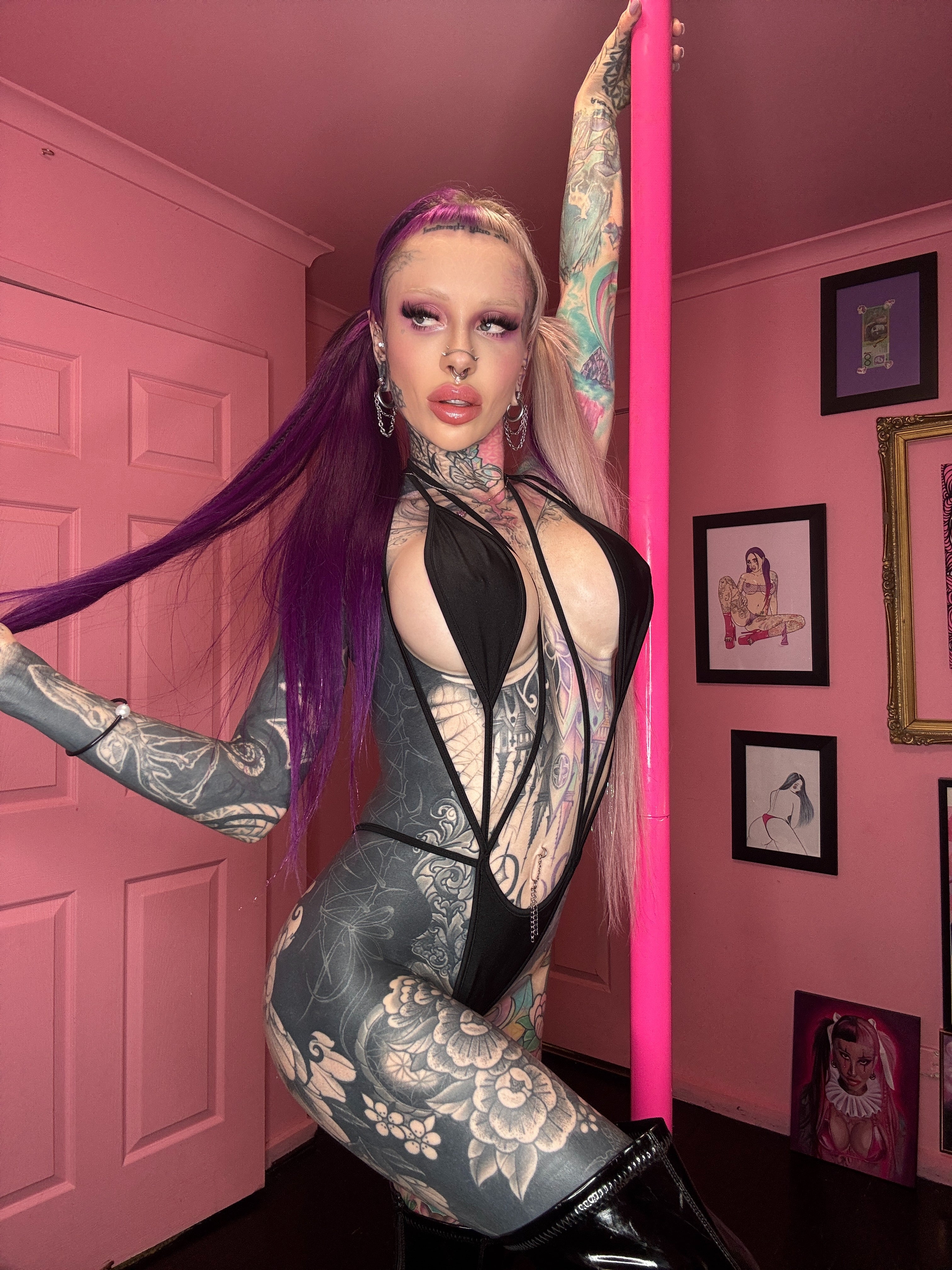 Venom slingshot one piece