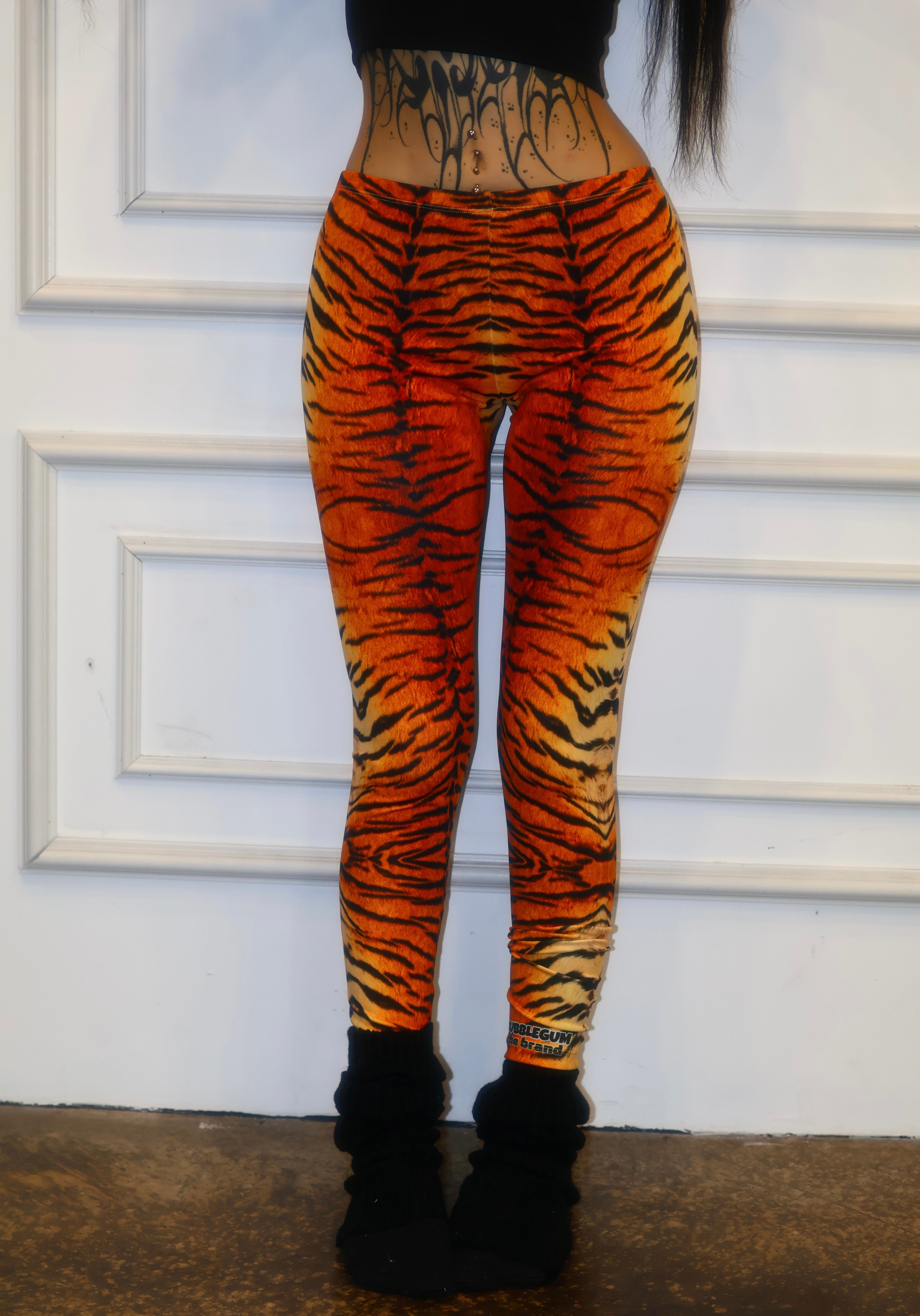 Tiger low rise yoga leggings