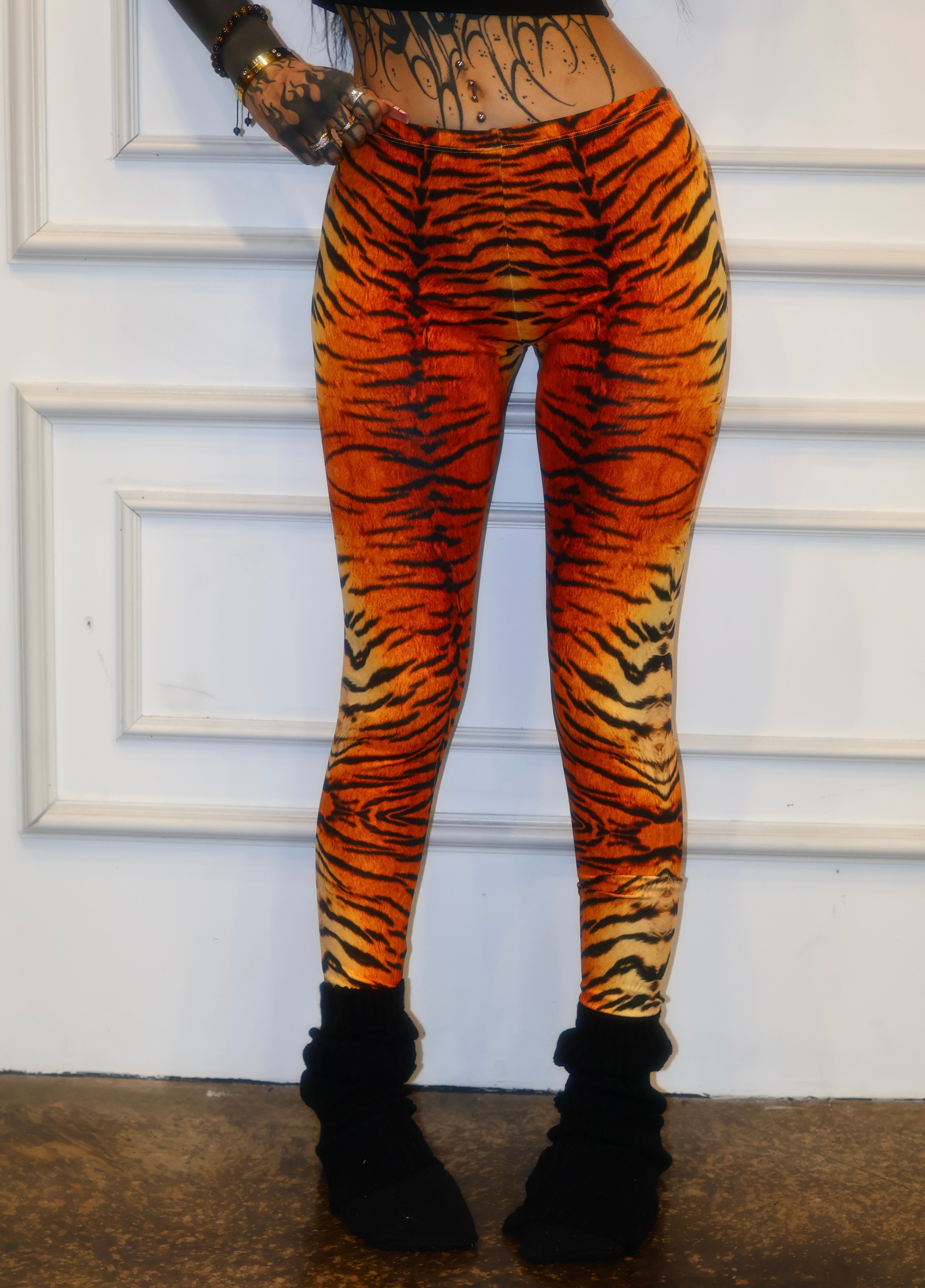 Tiger low rise yoga leggings