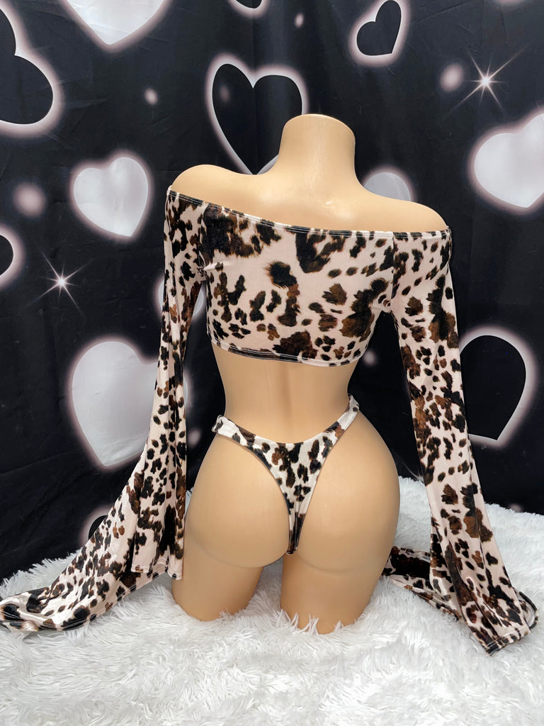 Velvet cowhide bellsleeves bikini set - Bikinis, Monokinis, skirt sets, and apparel inspired by strippers - Bubblegum The Brand
